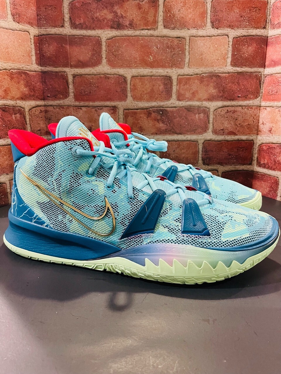 kyrie 7 bleached aqua